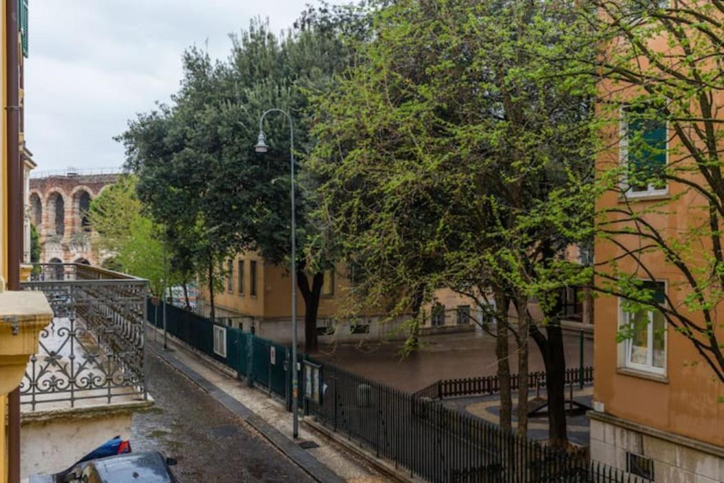 Comfortable Apartment Behind Arena Di Βερόνα Εξωτερικό φωτογραφία
